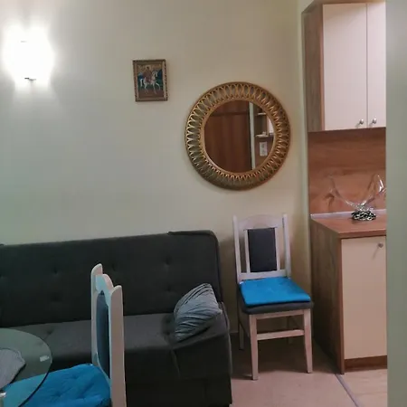 при шопите Къща за гости Китен