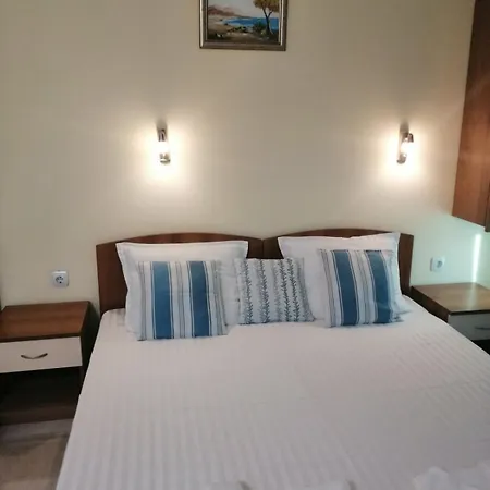 Gasthuis Yana 3*