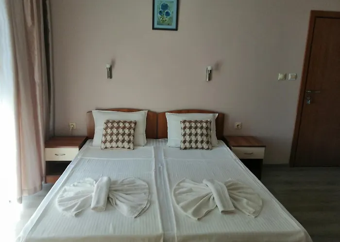 Yana Casa de hóspedes Kiten (Burgas)