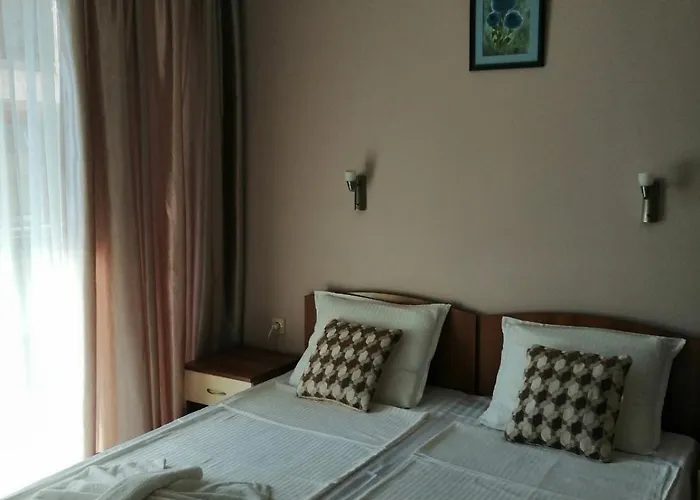 Yana Casa de hóspedes Kiten (Burgas)